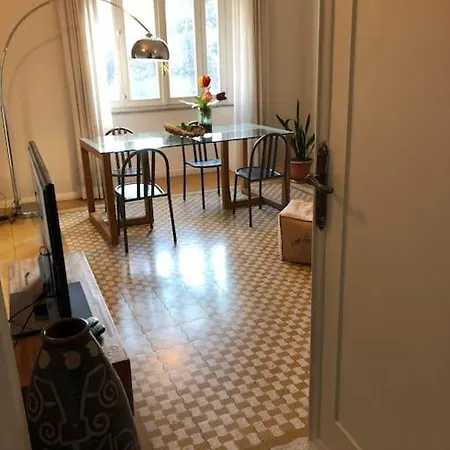 Boutique In Flaminio Area *